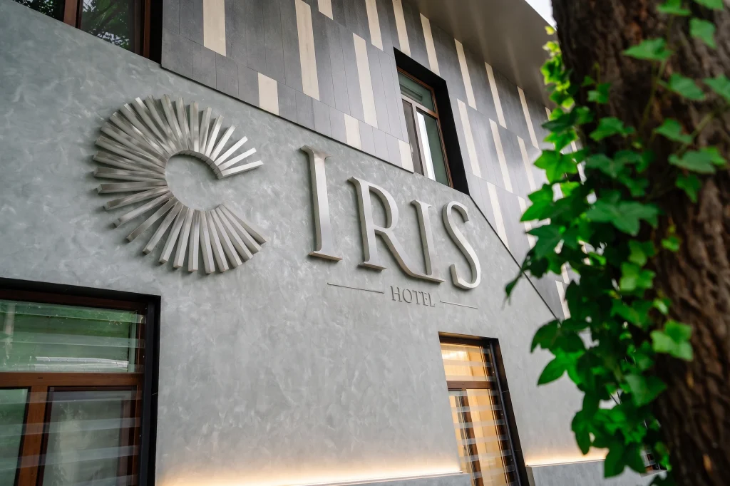 IRIS HOTEL